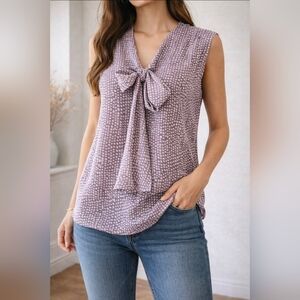 Elegant Gray Sleeveless Top with Bow Detail